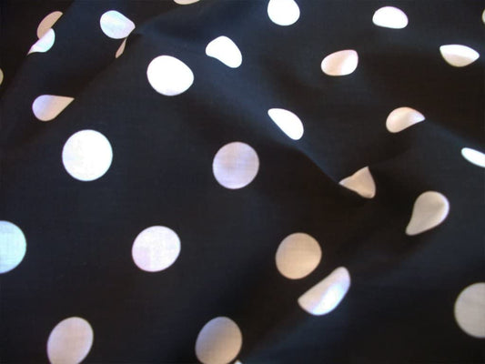 1 Metre 10p\25mm  Black Polkadot  Spot Fabric x 112cm / 44